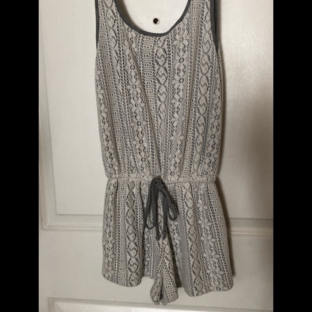 Forever 21 Lace Romper Small S Grey White